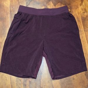 Mens small maroon lululemon shorts